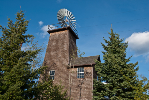 The historic Nyholm Market and Windmill, built in 1902, greets visitors to the town of Edgewood, Washington State, USA.