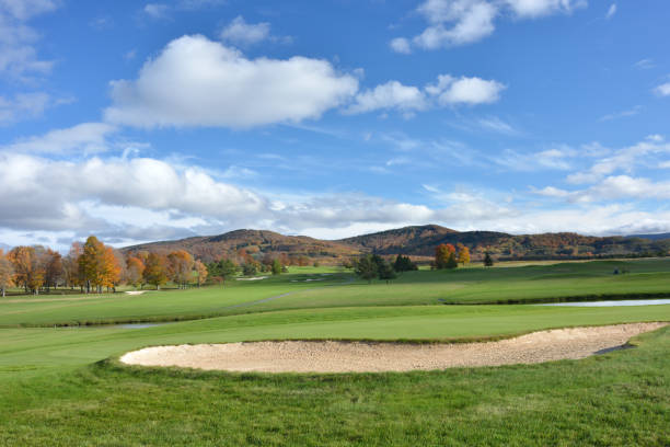 campo de golfe no vale de canaan - canaan valley imagens e fotografias de stock