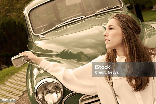 여성의 빈티지 자동차 1950-1959 년에 대한 스톡 사진 및 기타 이미지 - 1950-1959 년, 1960-1969 년, 20-24세