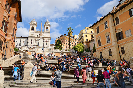 Its 124 ancient marble steps lead to the northern top of the Capitoline hill: here stands the church which was known as Santa Maria in Aracoeli from the 14th century, probably founded as early as the 6th century with an annexed monastery.