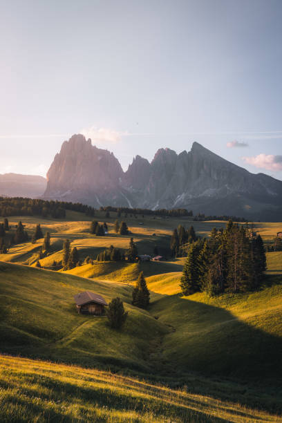 istock Stunning landscape view on Alpe di Siusi, Seiser Alm during sunrise, Dolomites 1577506672