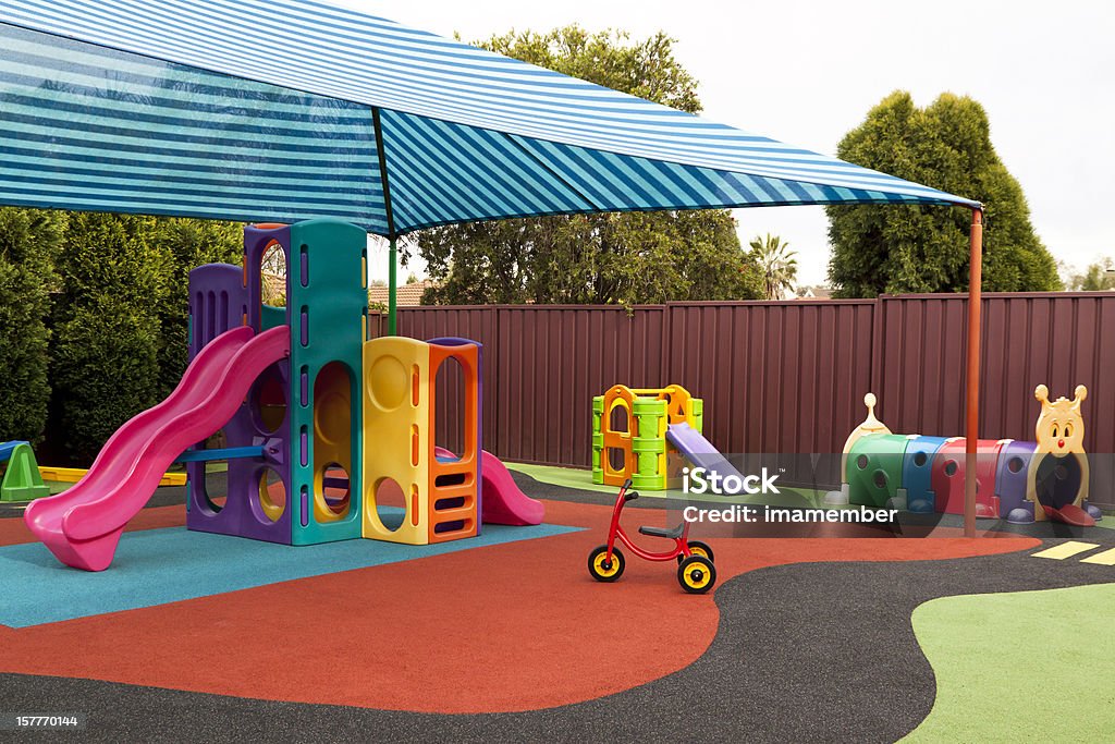 Infantário Parque infantil com Toldo e playgraound equipamento - Royalty-free Parque Infantil Foto de stock