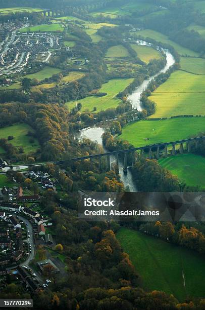 Pontcysyllte アクアダクト空からのポートレート - 水道橋のストックフォトや画像を多数ご用意 - 水道橋, ウェールズ, イギリス