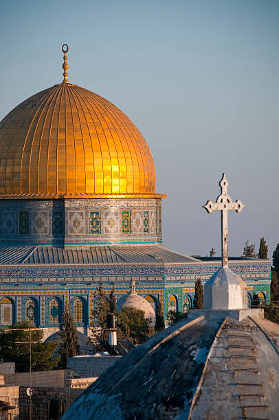 l'islam et la chrétienté - dome of the rock photos et images de collection