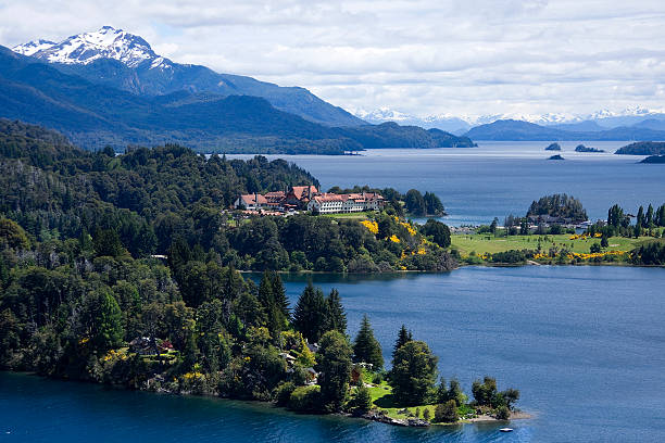 punto de vista - bariloche fotografías e imágenes de stock