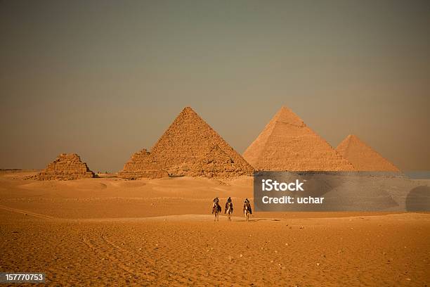 ピラミッド - 幾何学図形のストックフォトや画像を多数ご用意 - 幾何学図形, 3D, アフリカ