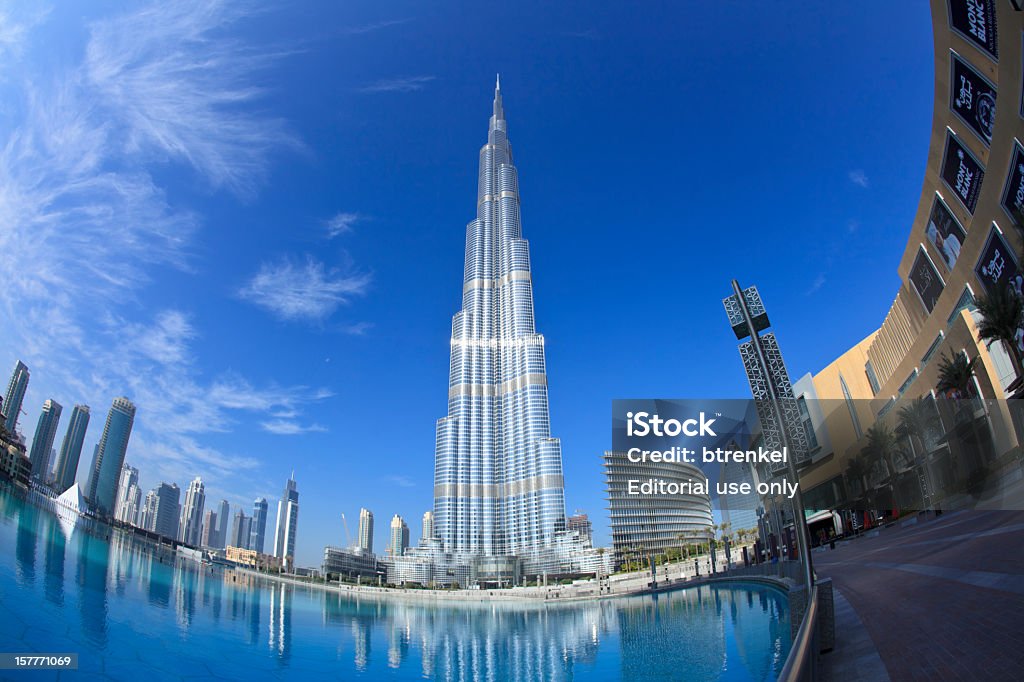 Burj Khalifa-edificio più alto del mondo - Foto stock royalty-free di Burj Dubai