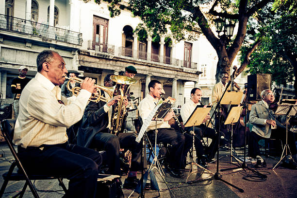 orkiestra w la hawana, kuba - men editorial musician music zdjęcia i obrazy z banku zdjęć