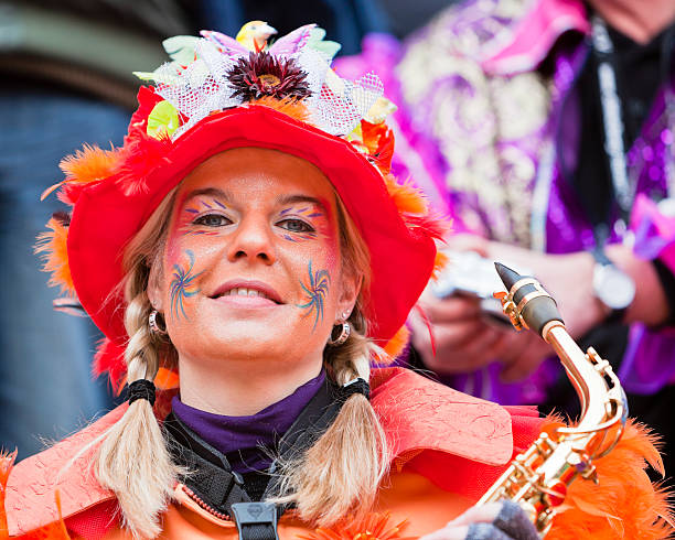 linda garota celebração de carnaval - mardi gras close up veneto italy - fotografias e filmes do acervo