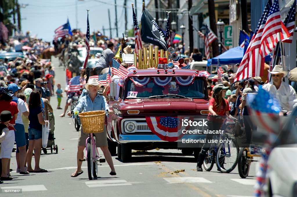 4 de desfile de julho - Foto de stock de Desfiles e Procissões royalty-free