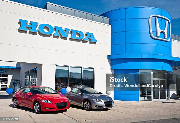 Ekonomiczne Pojazdy Hybrydowe Na Wyświetlanie W Honda Dealera - zdjęcia stockowe i więcej obrazów Honda