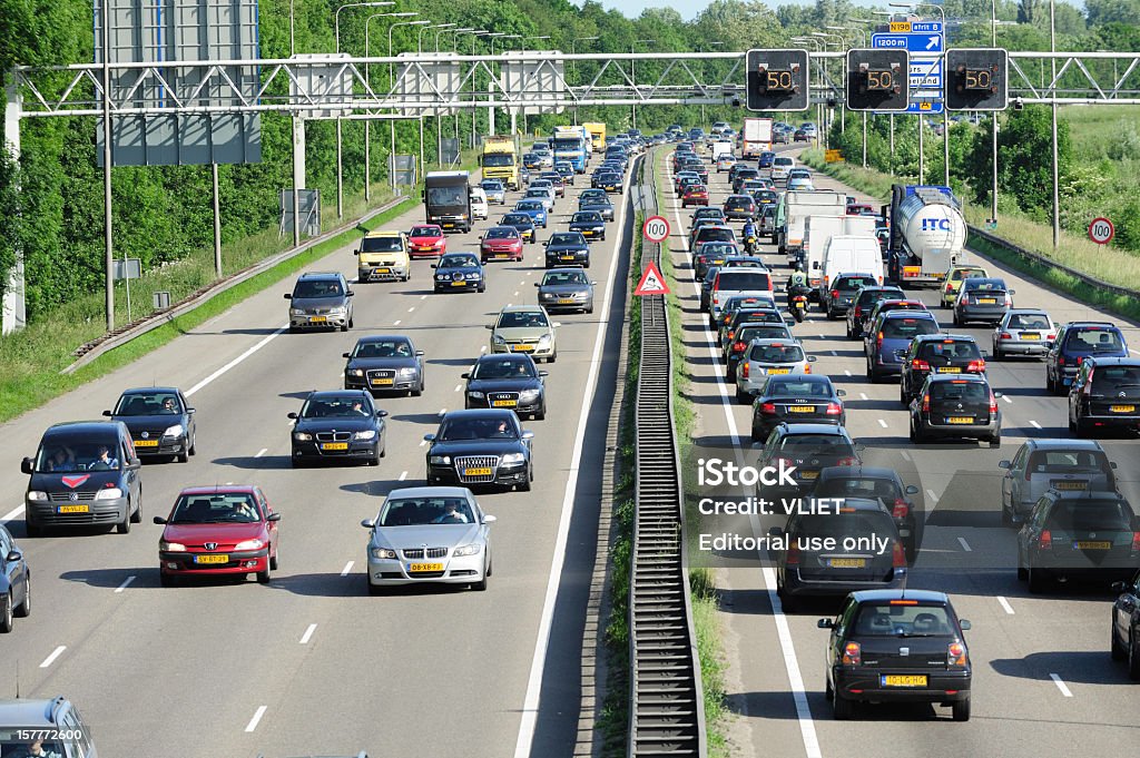 Traffico Marmellata su autostrada A2 olandese - Foto stock royalty-free di Ingorgo stradale