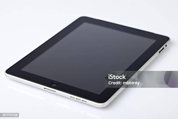 Apple Ipad Isolato Su Bianco - Fotografie stock e altre immagini di PC Ultramobile - PC Ultramobile, Senza persone, Big Tech