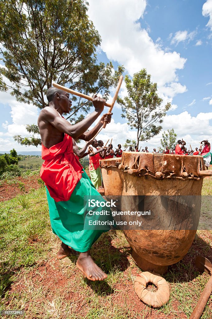 Drummers et danseurs de de Gitega au Burundi, Afrique - Photo de Adulte libre de droits