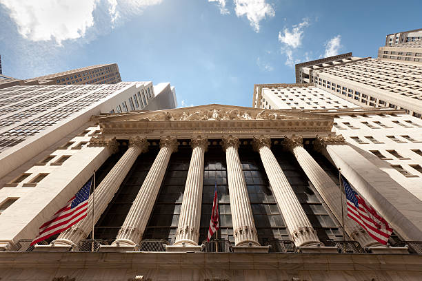 gran foto de la bolsa de valores de nueva york - symbol finance corporate business manhattan fotografías e imágenes de stock