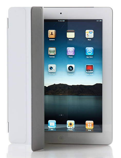 apple ipad2 wi-fi e 3 g con smart cover - ipad 3 ipad white digital tablet foto e immagini stock
