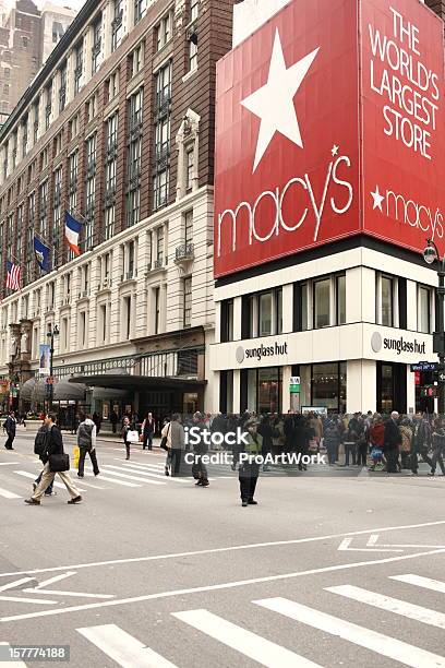 Macys En Herald Square Foto de stock y más banco de imágenes de Gran almacén - Gran almacén, Macy's, 34th Street