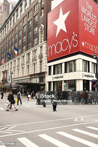 Macys Herald Square - Fotografie stock e altre immagini di Grande magazzino - Grande magazzino, Macy's, Ambientazione esterna