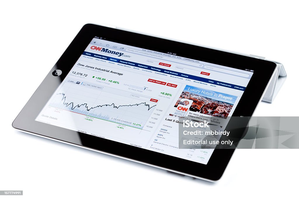 Dow Jones industriale indice medio tabella dell'iPad2 - Foto stock royalty-free di Ambientazione interna