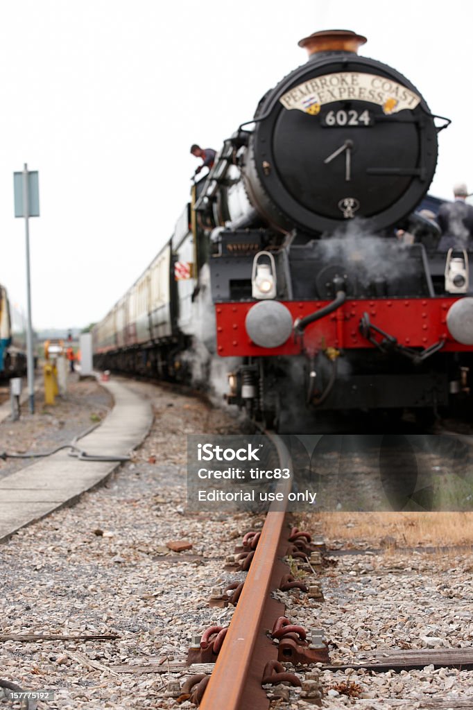 train à vapeur à la gare Carmarthen - Photo de Affectueux libre de droits