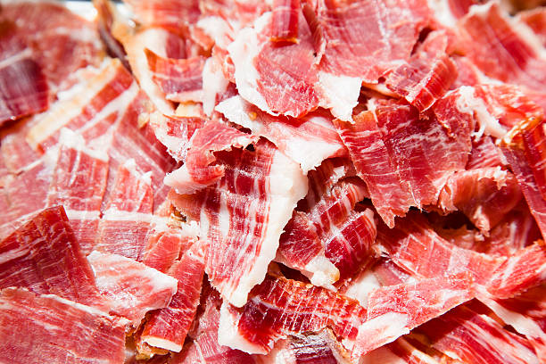 jabugo presunto espanhol - serrano chilli pepper meat ham spain imagens e fotografias de stock