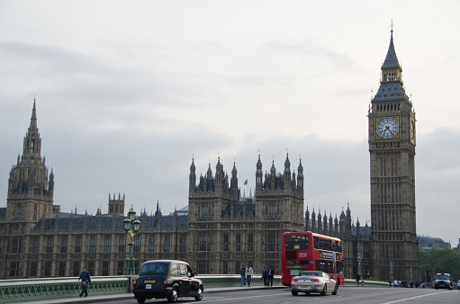 London, United Kingdom – October 30, 2022: A Big Ben clock tower surrounded by buildings in London