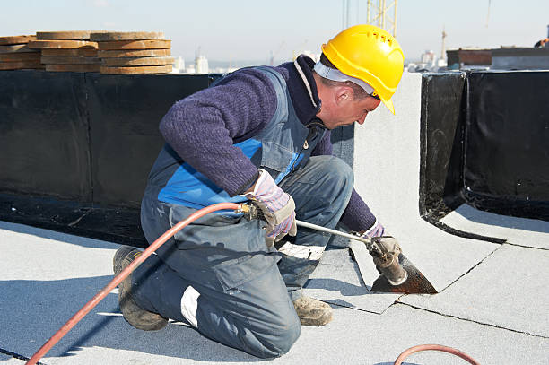 istock Flat roof covering works with roofing felt 157781795