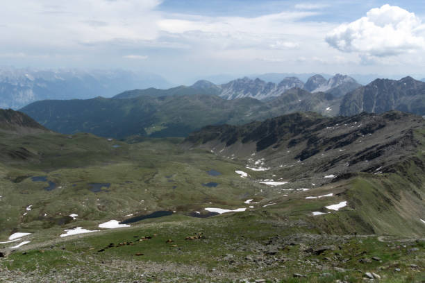 istock Mountain view close to Praxmar in the Austrian Alps 1577912907