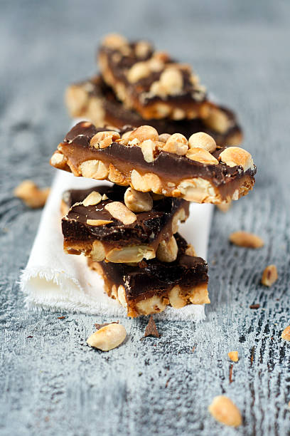 istock Homemade peanut caramel and chocolate bars 157833648