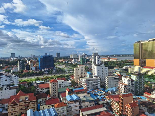 istock Phnom Penh Cambodia Rooftop Skybar Cityscape 1578342744