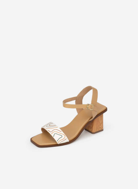 istock women's high heel sandals 1578874618