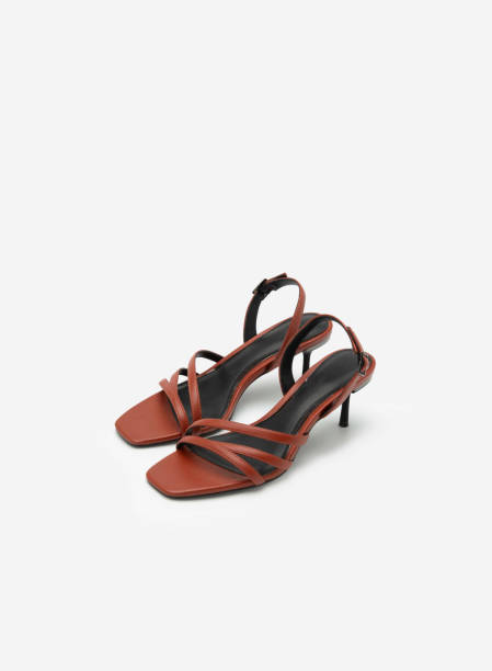 istock women's high heel sandals 1578876029