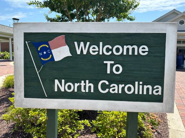 istock Welcome To North Carolina Sign 1578933912