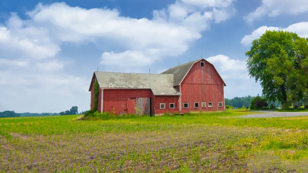 istock Old Weathered Red Barn- Northern Indiana 1579170870