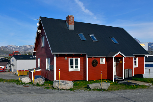 Nuuk / Godthåb, Sermersooq municipality, Greenland: United States consulate - after six decades, the US reopened a consulate in Nuuk in 2020, a sign of the growing relevance of Greenland and of its strategic importance. The new Consulate serves as a counter for U.S. government agencies ranging from the State Department to the Departments of Commerce and Interior, working on sustainable tourism as well as land and park management. The US keeps a large military presence in Greenland, including the famous Pituffik / Thule Air Base.