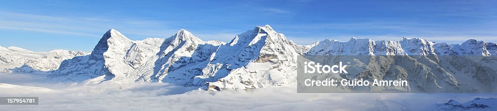 Panoramica del Monte Eiger, Monte Mönch & Jungfrau massiccio, Alpi svizzere - Foto stock royalty-free di Montagna