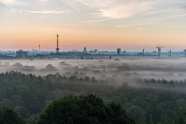 파노라마 베를린 에서 teufelsberg - berlin radio tower 뉴스 사진 이미지