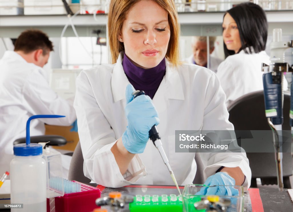 Mulher Trabalhador em um laboratório - Royalty-free 30-39 Anos Foto de stock