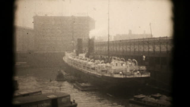 Ships at New York Docks, 1920's 16mm (HD1080)