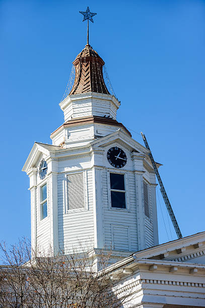 istock Ladder against cupola of courthouse 157984074