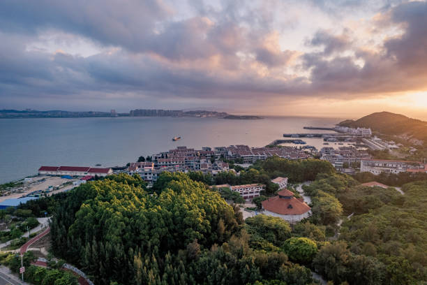 istock Early morning island architecture 1579866994