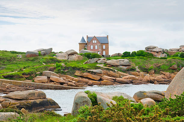 istock Beautiful country house 157995680