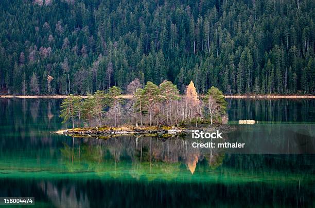 Остров Eibsee — стоковые фотографии и другие картинки Eibsee - Eibsee, Бавария, Баварские Альпы