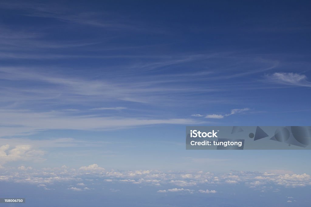 아름다운 푸른 하늘, 일부 클라우드. - 로열티 프리 경관 스톡 사진