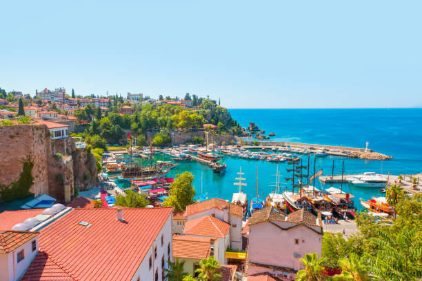 istock Old town (Kaleici) in Antalya, Turkey 1580127748