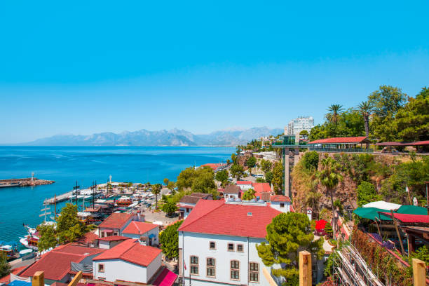 istock Old town (Kaleici) in Antalya, Turkey 1580139221