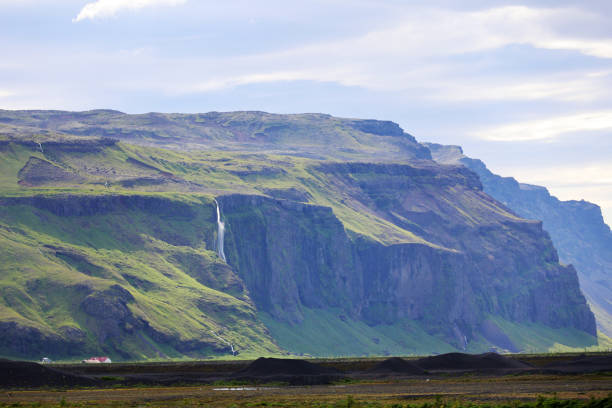 Southland, Iceland: - The Hringvegur or National Road 1 is a major road link in Iceland and as such is part of the Icelandic road system.