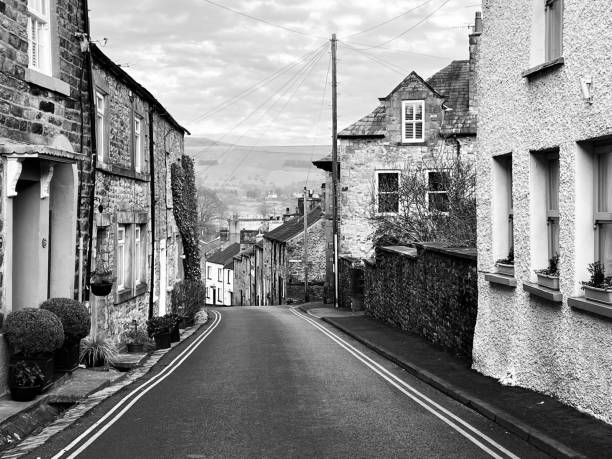 istock The way ahead at Kirby Lonsdale 1580412204