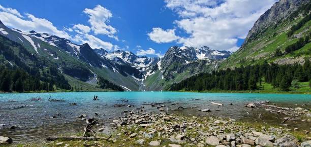 istock Multinskie lakes, Altay, Russia 1580481462
