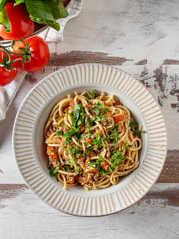 Pasta, Spaghetti Bolognese, Spaghetti, High Angle View, Plate, Food and drink, Food, Tomato, Minced meat, Bolognese Sauce, Marinara, Meat, Macaroni